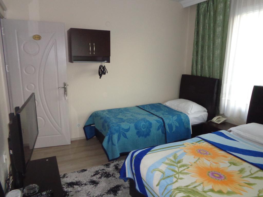 Serapion Hotel Bergama Room photo